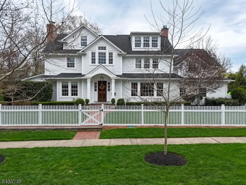 611 Bradford Ave, Westfield, NJ 07090 - #1