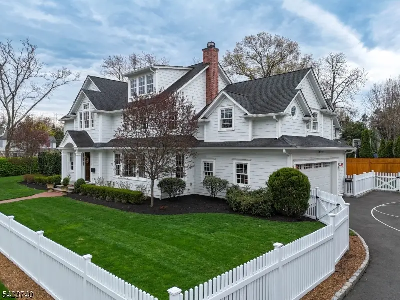 611 Bradford Ave, Westfield, NJ 07090 - #2