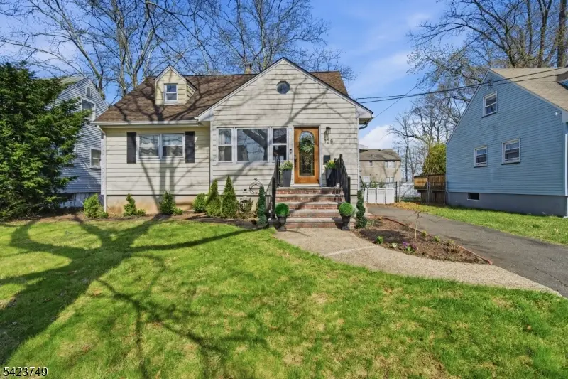 105 N 13th St, Kenilworth, NJ 07033 - #1