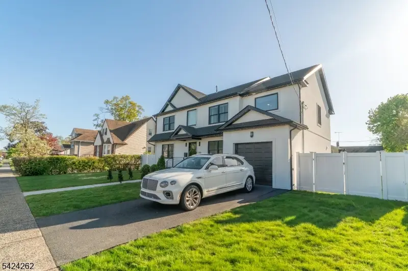 0058 26th St, Fair Lawn, NJ 07410 - #3