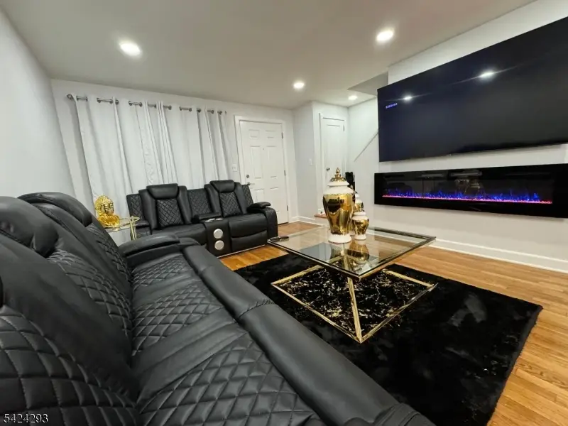 130 Glenbrook Pkwy, Englewood, NJ 07631 - #3