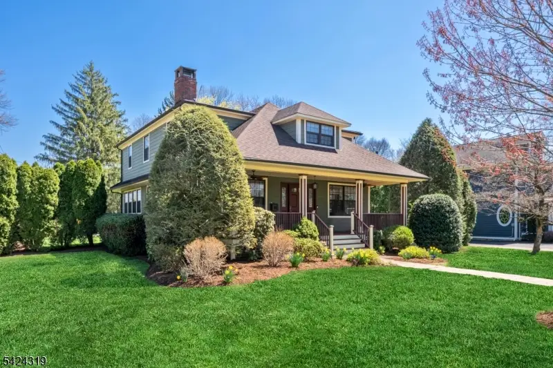 133 N Pleasant Ave, Ridgewood, NJ 07450 - #3