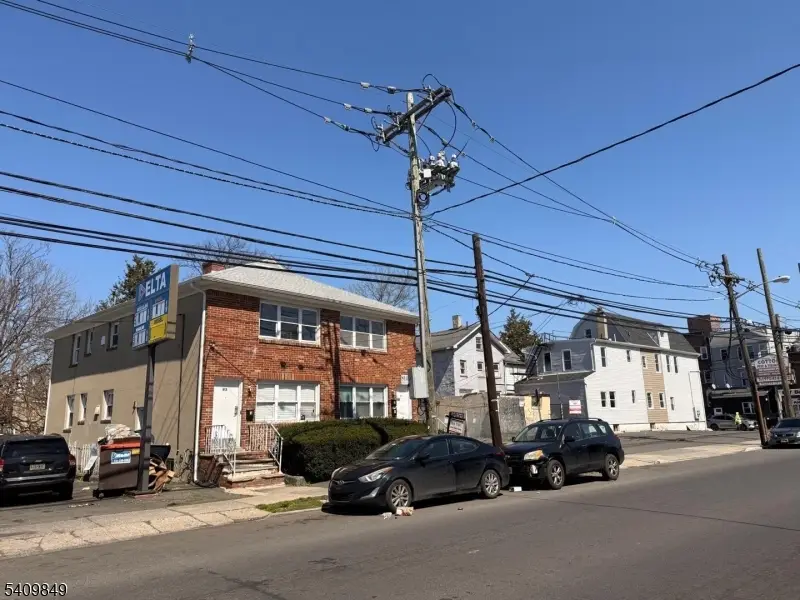 810 18th Ave, Irvington, NJ 07111 - #1