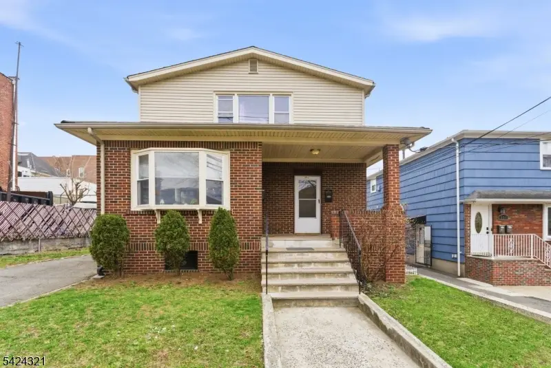 554 Kingsland Ave, Lyndhurst, NJ 07071 - #2