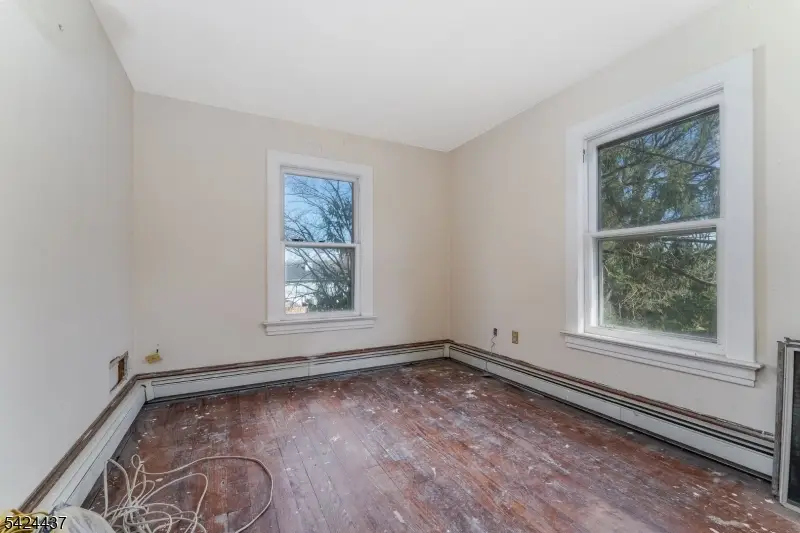 18 Center St, Annandale, NJ 08801 - #3