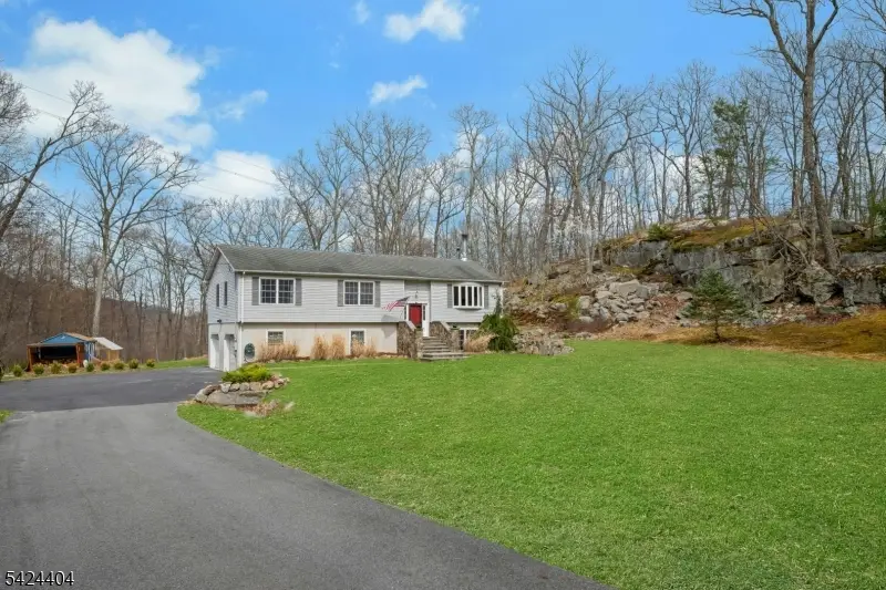 4 Andover Mohawk Rd, Byram, NJ 07821 - #3