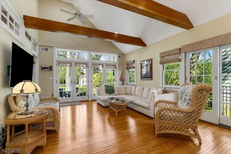 955 Summit Ave, Westfield, NJ 07090 - #1