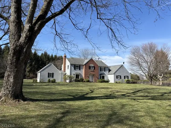 3037 Comfort Rd, Pennsylvania, NJ 18938