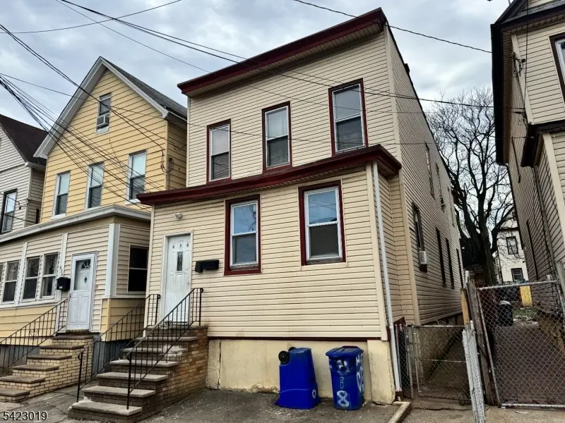 638 Franklin St, Elizabeth, NJ 07206 - #3
