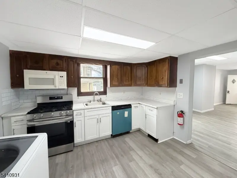 65 Davis St, Phillipsburg, NJ 08865 - #3