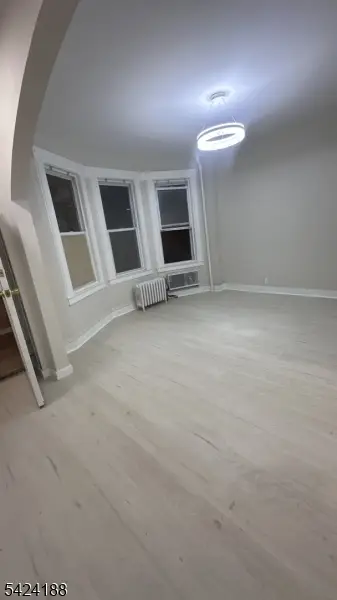 354 Dakota St, Paterson, NJ 07503 - #3