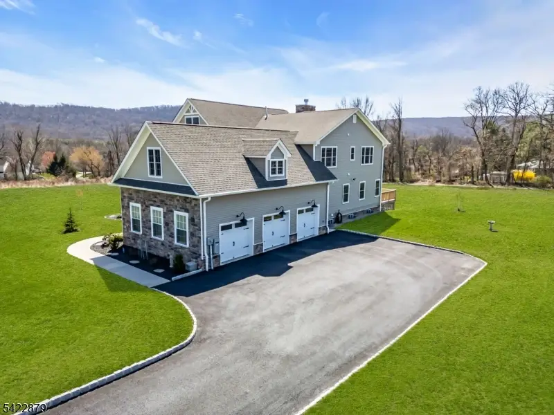 42 Brantwood Ter, Beattystown, NJ 07840 - #2