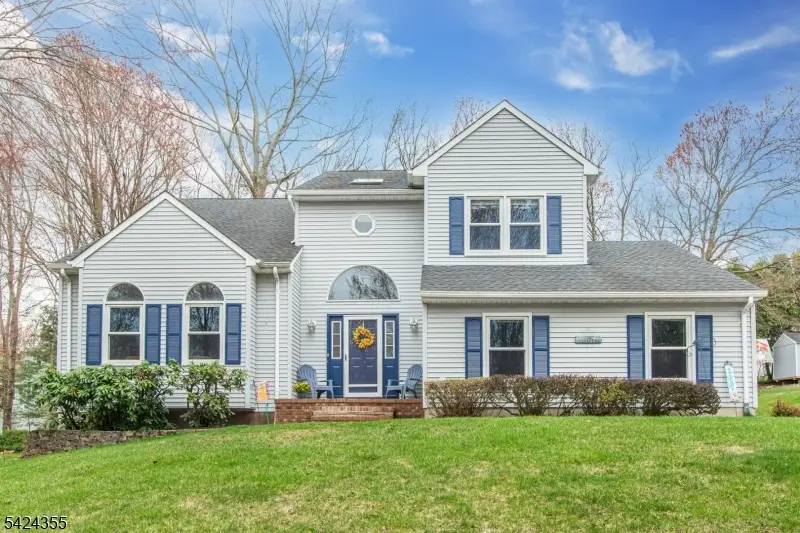 4 Lisa Ct, Succasunna, NJ 07876 - #1