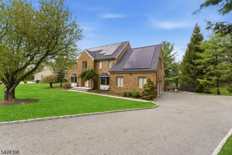 8 Danielle Dr, Preakness, NJ 07470 - #3