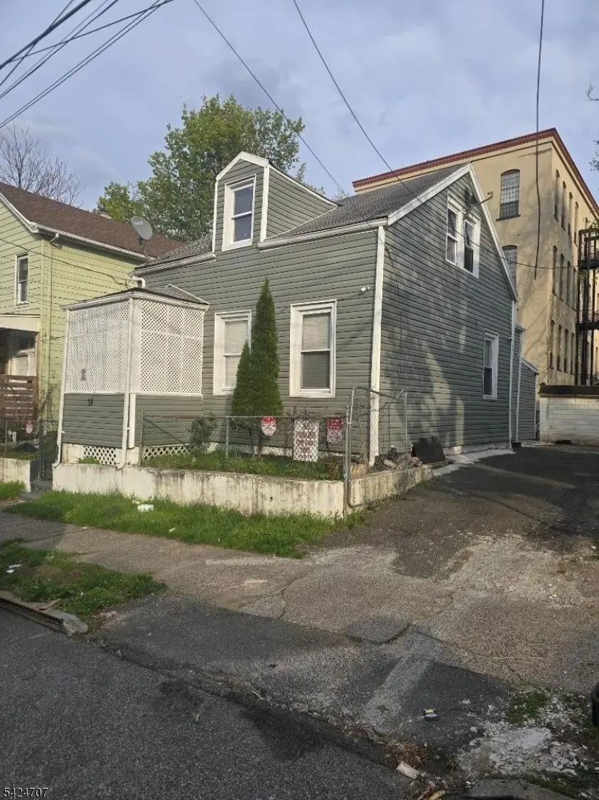 38 N 8th St, Paterson, NJ 07522 - #2