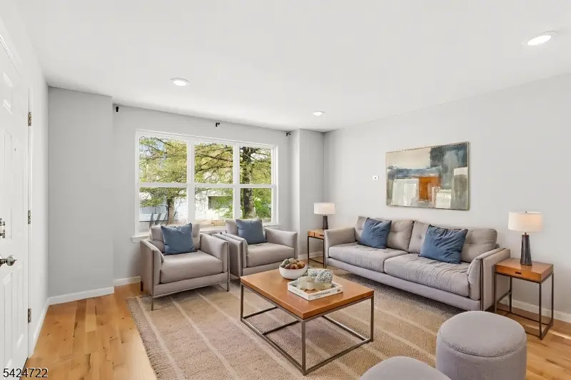 262 2nd Ave, Newark, NJ 07107 - #2