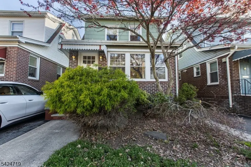 13 Front St, North Arlington, NJ 07031 - #1