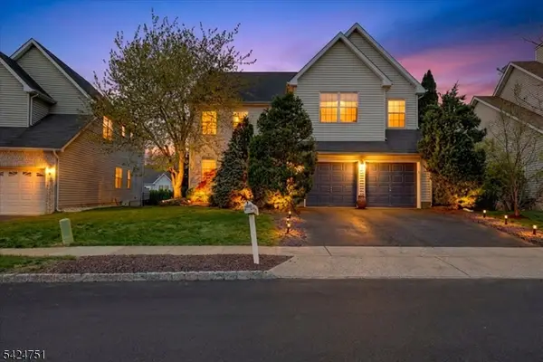 30 Aberdeen Dr, Old Bridge Twp., NJ 08857