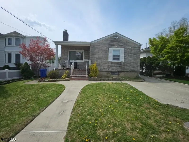 431 Terhune Ave, Paramus, NJ 07652 - #1
