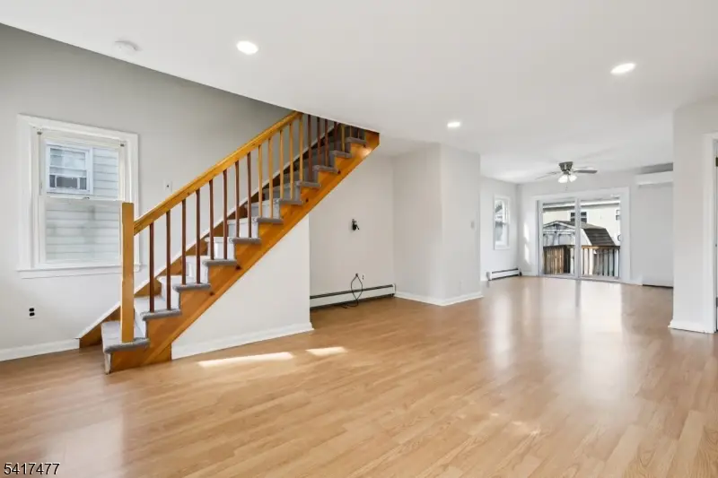 5 Reaville Ct, Parsippany Troy Hills, NJ 07054 - #3