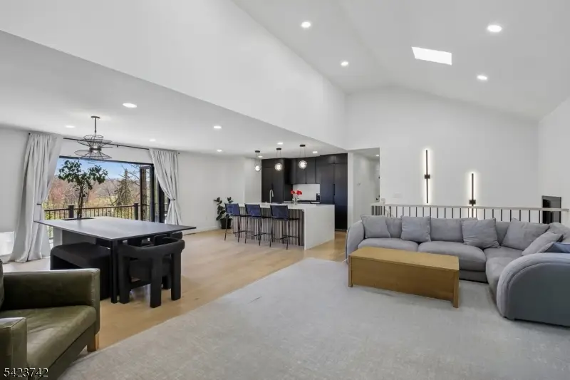 8 Rand Dr, West Orange, NJ 07052 - #3