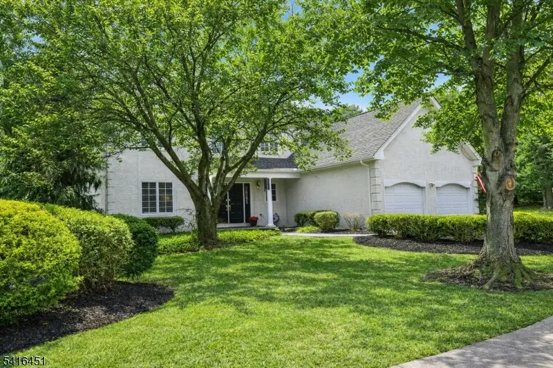 1 Vanderveer Dr, The Hills, NJ 07920 - #1