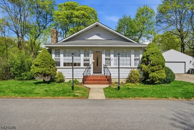 13 Stonewald Ct, Budd Lake, NJ 07828 - #1