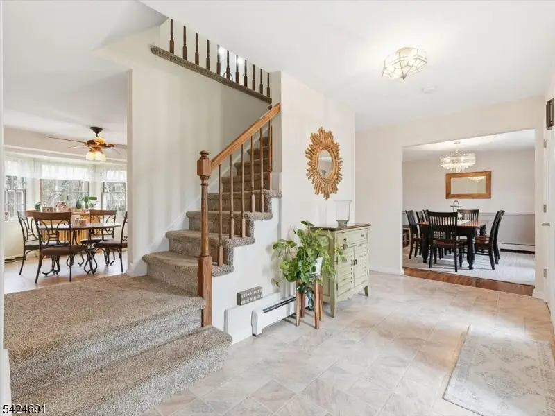 24 Powhatatan Way, Mount Olive, NJ 07840 - #2