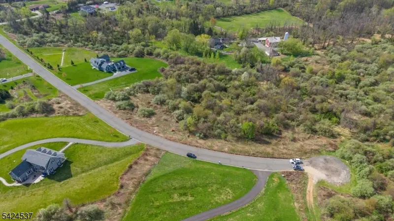 3 Forest View Dr, Holland, NJ 08804 - #2