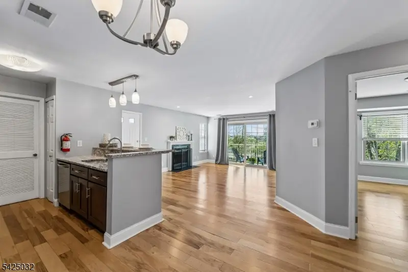 21 Lear Ct. #21, East Brunswick, NJ 08816 - #2