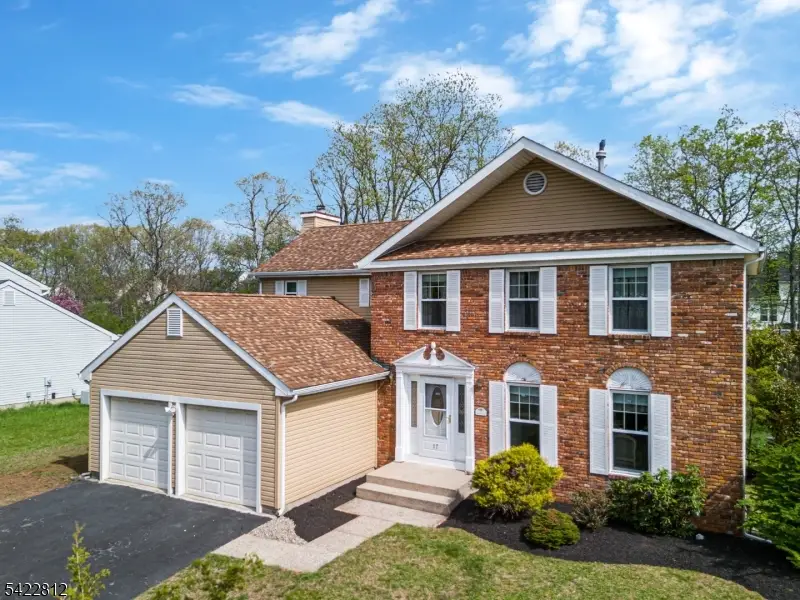 17 Denbigh Dr, Franklin, NJ 08873 - #3