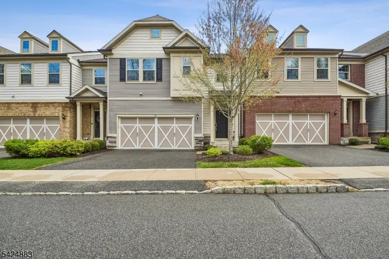 35 Albert Ct, Randolph, NJ 07869 - #1