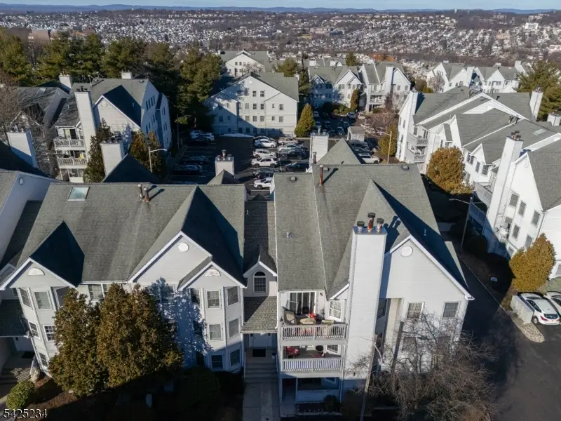 101 Quartz Ln, Paterson, NJ 07501 - #2