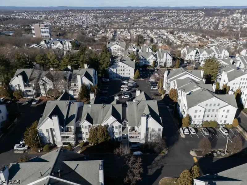 101 Quartz Ln, Paterson, NJ 07501 - #3