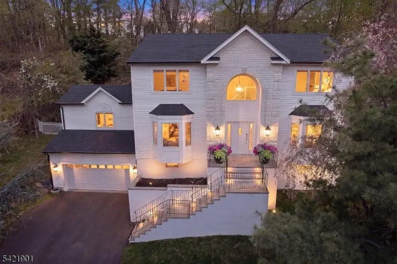 8 Clearview Rd, Springfield, NJ 07081 - #1