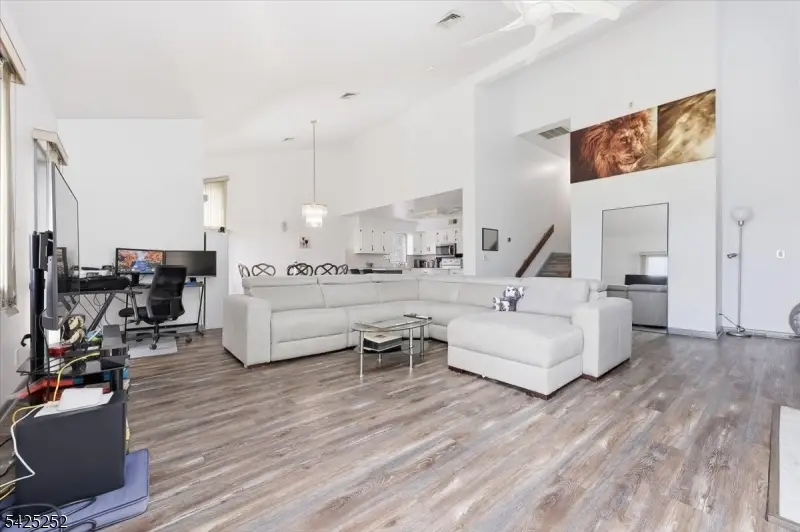 52 Adams Terrace, Clifton, NJ 07013 - #3