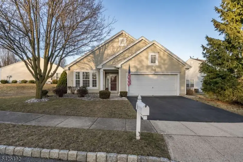 29 Victoria Dr, Brookfield, NJ 07823 - #1