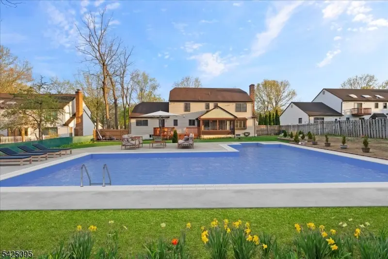 5 Fowler Pl, Montville, NJ 07045 - #2