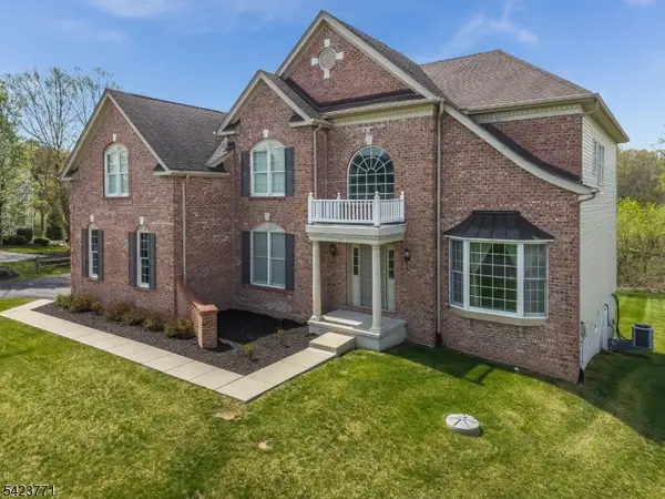 61 Albert Dr, Union Twp., NJ 08809