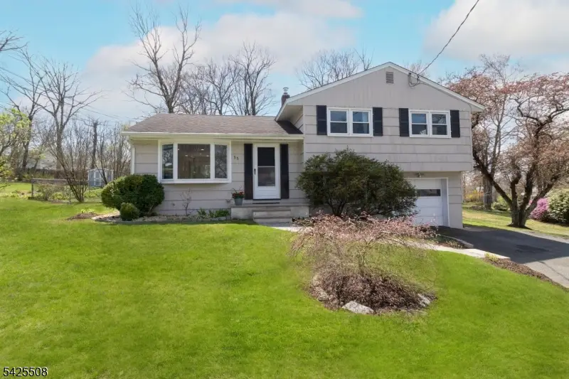 35 Sanford Dr, Randolph, NJ 07869 - #1