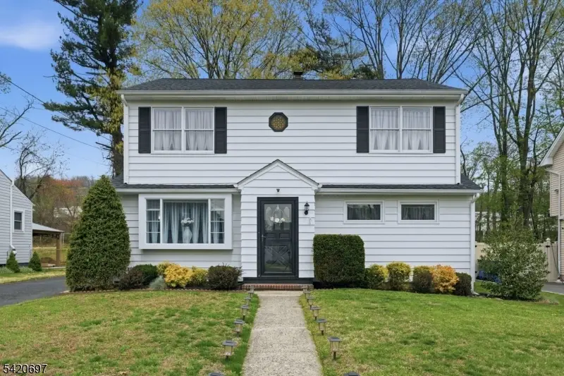 449 Richard Way, North Plainfield, NJ 07062 - #1