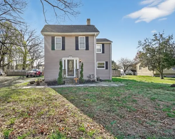 664 Chestnut St, Monroe Twp., NJ 08094