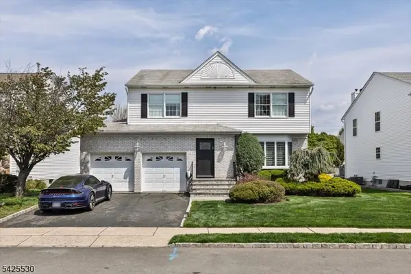 42 Nugent Dr, Clifton City, NJ 07012