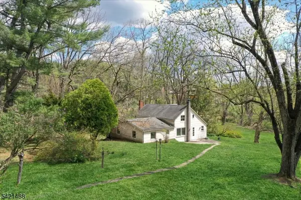 35 Studer Road, Clinton Twp., NJ 08809