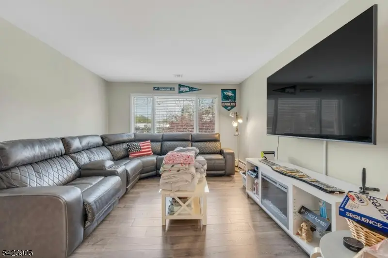 316 N 11th St, Kenilworth, NJ 07033 - #2