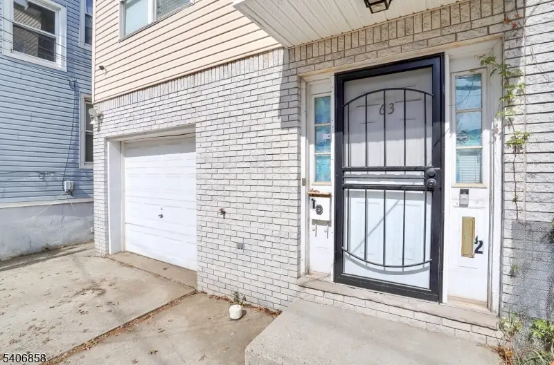 63 Hobson St, Newark, NJ 07112 - #2