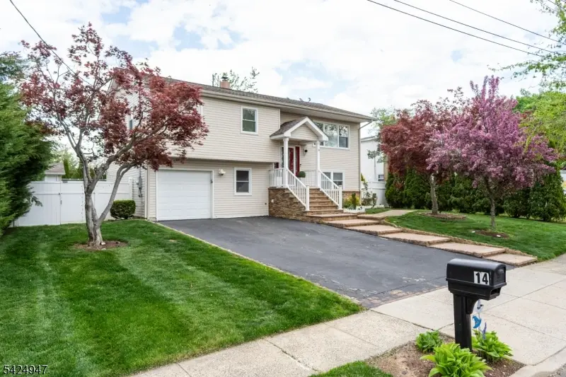 14 Hopatcong Dr, Lawrence, NJ 08648 - #3