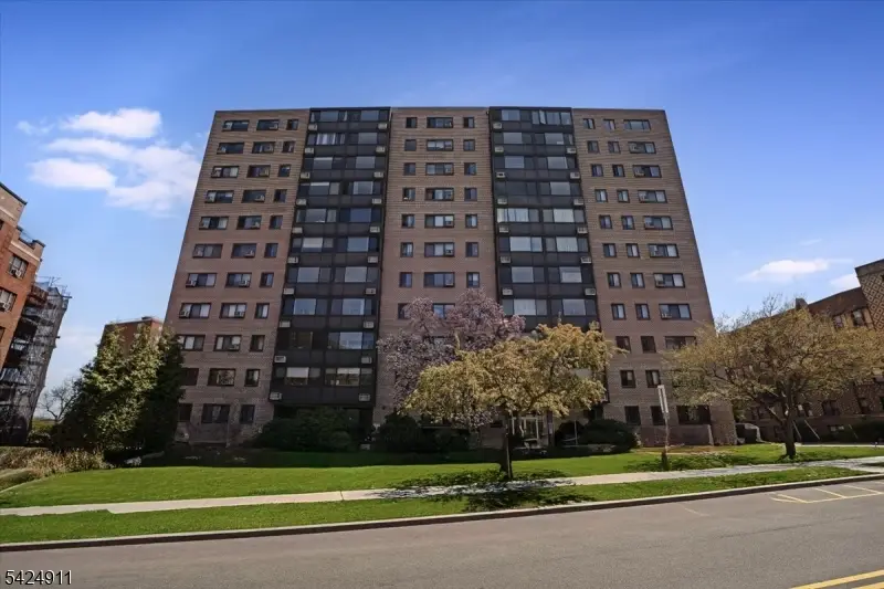 90 Prospect Ave, Hackensack, NJ 07601 - #1