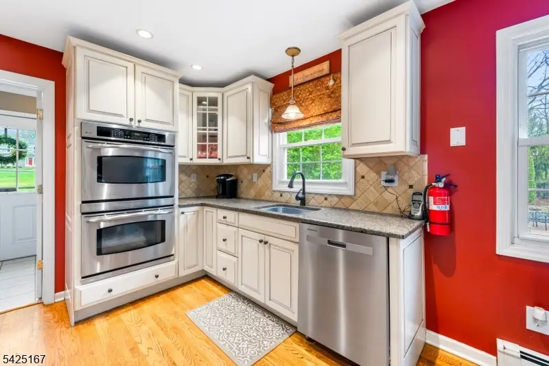 6 Beechnut Dr, Washington, NJ 07853 - #3