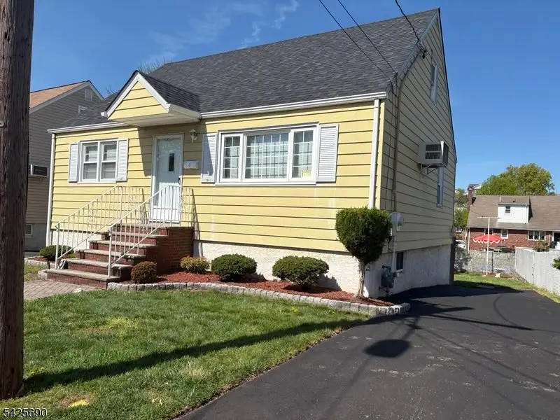 734 Louise Ct, Lyndhurst, NJ 07071 - #1